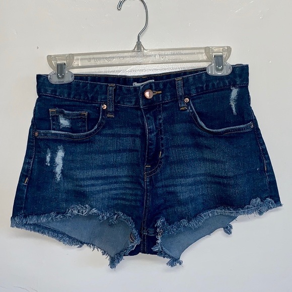 H&M Mid Rise Denim Shorts - Picture 1 of 7